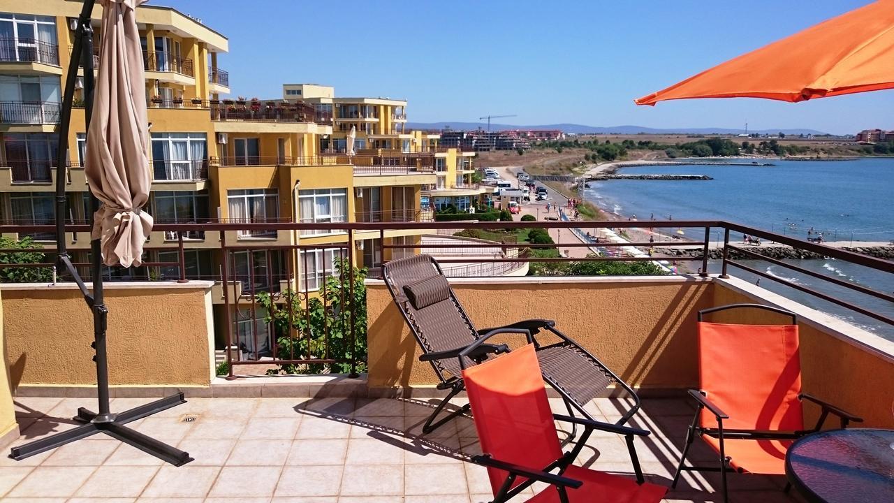 Akb Apartment Sea View Aheloy Exterior foto