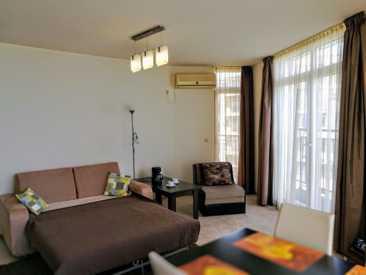 Akb Apartment Sea View Aheloy Exterior foto