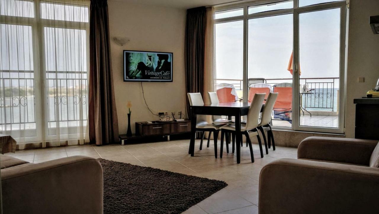Akb Apartment Sea View Aheloy Exterior foto
